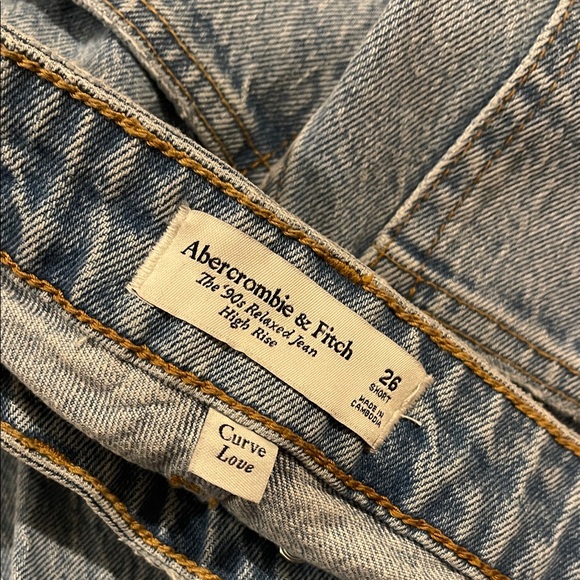 Abercrombie & fitch Curve Love High Rise 90s Relaxed Jean - Picture 3 of 3